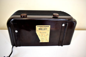 Streamline Glossy Bakelite 1948 Stewart Warner Model A41T1 Vacuum Tube AM Radio Sounds Great and Clean As A Whistle!