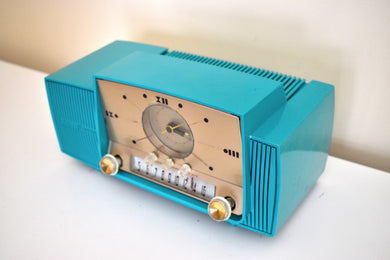 Seafoam Green Mid Century 1959 General Electric Model 913 Vacuum Tube AM Clock Radio Beauty Rare Color Much Sought After!