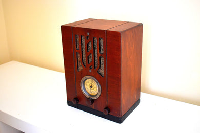 Wood Tombstone 1936 Sentinel Model Unknown AM Shortwave Vacuum Tube Radio Excellent Condition!