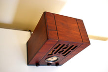 Load image into Gallery viewer, Wood Tombstone 1936 Sentinel Model Unknown AM Shortwave Vacuum Tube Radio Excellent Condition!