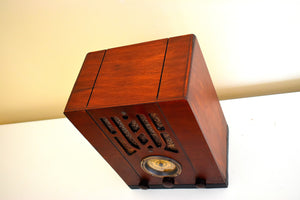 Wood Tombstone 1936 Sentinel モデル不明 AM 短波真空管ラジオ 素晴らしい状態です。