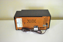 Load image into Gallery viewer, Siena Brown 1956 Silvertone Model 7006 AM Vacuum Tube Radio Mint Condition Sounds Great!