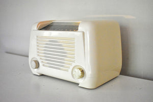 Classic Ivory Post War 1946 Sonora RBU-175 AM Bakelite Vacuum Tube Radio Beautiful and Great Sounding!