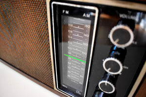 ソニーだけ！ 1975 ～ 1977 年 Sony モデル TFM-9440W AM/FM ソリッドステート トランジスタ ラジオのサウンドは素晴らしいです。