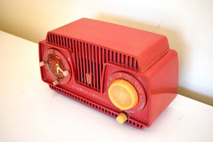 Coral Red 1954 Stewart Warner Model 9187J Vacuum Tube AM Clock Radio Rare Color Quality Manufacturer!