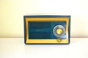 Bluetooth Ready To Go - Sherwood Green Jet Age 1951 Sylvania Model 512GR AM Vacuum Tube Radio Excellent Condition Loud as a Banshee!
