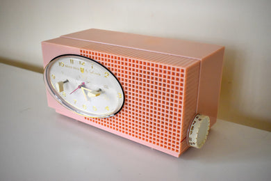 Dolly Pink Retro Space Age 1957 Sylvania Model 6002 Vacuum Tube AM Clock Radio Looks and Sounds Great!