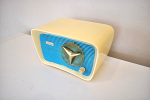 ターコイズとホワイト 1959 Trav-ler モデル T-202 AM 真空管ラジオ とてもかわいいです。素晴らしいですね！