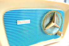 画像をギャラリービューアに読み込む, ターコイズとホワイト 1959 Trav-ler モデル T-202 AM 真空管ラジオ とてもかわいいです。素晴らしいですね！