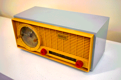 Never Before Seen Color Combo 1959 Truetone Model 59C22 AM Vacuum Tube Radio Outta Control!