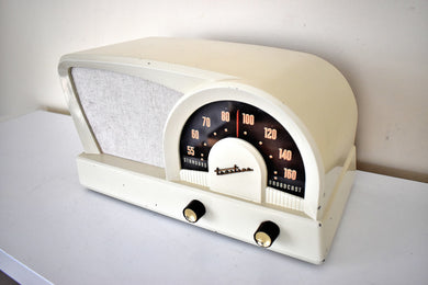 Moderna Ivory 1950 Truetone Model D2018 AM Vacuum Tube Radio Mid Century Boomarang Sounds Great!