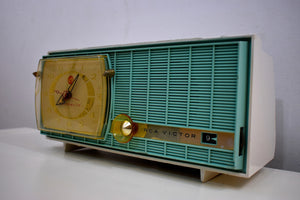 Turquoise and White Retro Jetsons Vintage 1957 RCA Victor Model C-3HE AM Vacuum Tube Radio