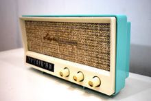 Charger l&#39;image dans la galerie, Aquamarine Blue Retro Jetsons Vintage 1959 Arvin 2585 AM Tube Radio Retro Glory!