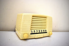 Load image into Gallery viewer, Antiqua Ivory 1950 FADA &quot;Coloradio&quot; Model 855 Vacuum Tube Radio Looks and Sounds Great!