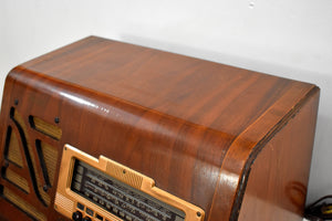 Pre-War Vintage Wood 1939 Philco Model 40-150 AM Short Wave and Police Radio with Stunning Hardwood Cabinet
