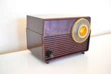 Charger l&#39;image dans la galerie, Mocha Marble Swirl Retro Vintage 1953 Westinghouse H-783T5 AM Tube Radio Sounds Great!