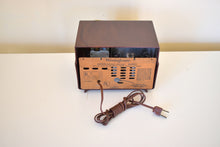 Load image into Gallery viewer, Mocha Marble Swirl Retro Vintage 1953 Westinghouse H-783T5 AM Tube Radio Sounds Great!