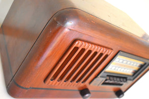 職人手作りのオリジナル ヴィンテージ木製 1940 ウェスチングハウス モデル WR-184 AM ラジオのサウンドは素晴らしいしっかりとした構造です。