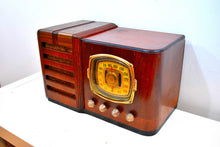 Charger l&#39;image dans la galerie, Grand Daddy Red Mahogany Wood 1939 Firestone S-7398-3 Vacuum Tube AM Shortwave Radio Extremely Rare Woody Sounds Beautiful!
