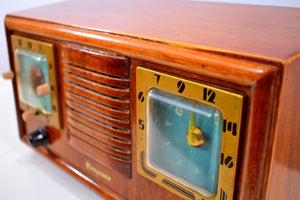 Honey Chestnut Wood 1952 Firestone 4-A-110 Vacuum Tube AM Clock Radio Superlative and Sounds Great!
