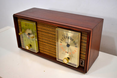 Bluetooth Ready To Go - Real Wood Cabinet Mid Century 1963 Zenith Model X390 AM FM Vacuum Tube Clock Radio Excellent Condition!