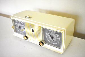 Linen Ivory White 1960 Zenith Model C519 'The Nocturne' AM Vacuum Tube Radio Excellent Condition! Sounds Dreamy!