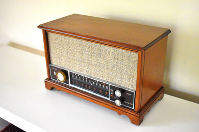 Fine Solid Wood Cabinetry Mid Century 1963 Zenith Model K731 AM FM Vacuum Tube Radio Excellent Condition Stellar Sounding!