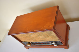 Honey Maple Wood Mid Century 1959 Zenith Model K731 AM FM Vacuum Tube Radio Excellent Condition Sounding Marvelous!