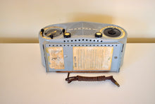 Load image into Gallery viewer, Gray Owl Eyes 1953 Zenith Model L515G AM Vacuum Tube Radio Excellent Condition Great Sounding!