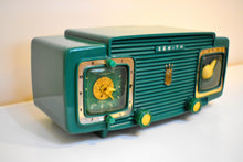 Load image into Gallery viewer, Gumby Green 1953 Zenith Model L520F AM Vintage Vacuum Tube Radio Gorgeous Looking and Sounding!