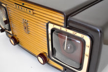 Load image into Gallery viewer, Godiva Gold 1953 Zenith Model L622 AM Vintage Vacuum Tube Radio Gorgeous Looking and Sounding!