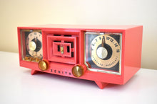 Charger l&#39;image dans la galerie, Hot Pink Vintage 1955 Zenith Model R519V AM Vacuum Tube Clock Radio Works and Looks Great!