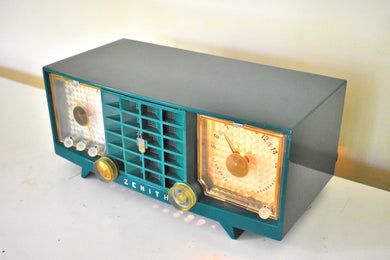 Shamrock Green Mid Century 1955 Zenith Model R521F AM Vacuum Tube Radio Sleek Sounds Great Bells and Whistles!