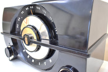 Charger l&#39;image dans la galerie, Harley Black 1954 Zenith Model R615Y AM Vacuum Tube Radio Mint Condition! Loud As A FatBoy!
