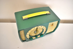 Brush Green and Gold Cloth AM/FM 1954 Zenith Model R724 Vacuum Tube Radio Sounds Spectacular!