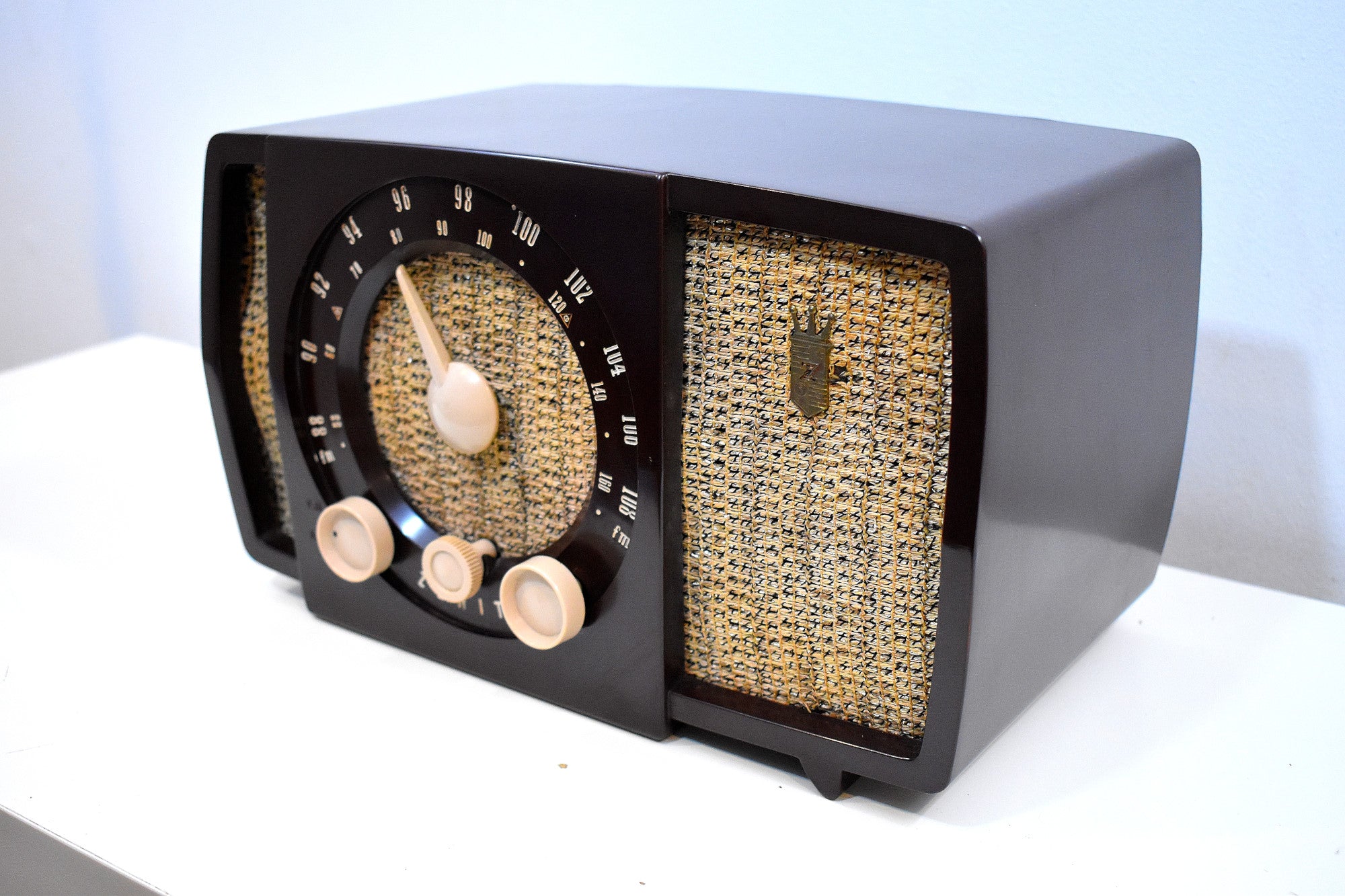 Savanna Brown and White 1955 Zenith Y724 AM/FM Tube Radio Gorgeous and Sounds Magnifico!