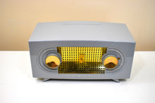 Load image into Gallery viewer, Hull Grey 1955 Zenith &quot;Broadway&quot; Model Z510G AM Tube Radio - Give My Regards!