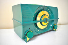 Load image into Gallery viewer, Leaf Green 1952 Zenith Model J615F Vacuum Tube AM Radio Sounds Great! Rare Color!