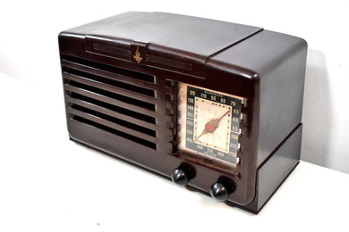 Umber Brown Bakelite 1940 Emerson Model 333 AM Tube Radio Sounds Marvelous!