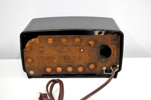 Carbon Black Bakelite Post War 1952 Esquire BF Goodrich Model 550U AM Tube Clock Radio Works Great Rare Manufacturer!