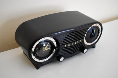 Owl Eyes Black and Silver Vintage 1953 Zenith 5L03 AM Tube Clock Radio Mid Century Charmer!