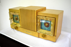 Hot Blonde Wood Mantle 1954 Firestone 4-A-128 Vacuum Tube AM Clock Radio She's a 10!
