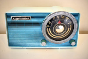 Bluetooth 準備完了-バイユーブルー ミッドセンチュリー レトロ 1961年 モトローラ A18B3UL 真空管 AMラジオ クールモデル 希少カラー！