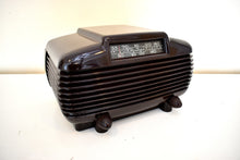 Load image into Gallery viewer, Umber Brown Bakelite 1951 Airline Model 15GCB-1583 Vacuum Tube AM Radio Excellent Condition! Sounds Great!