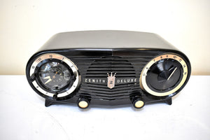 Anthracite Black Bakelite 1954 Zenith Deluxe "Owl Eyes" Model L515 Vacuum Tube Radio Looks and Sounds Great! Excellent Condition!