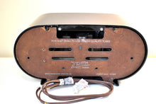 Charger l&#39;image dans la galerie, Ebony Black 1950 Zenith Consol-Tone Racetrack Model H511W AM Vacuum Tube Radio Sounds Terrific!