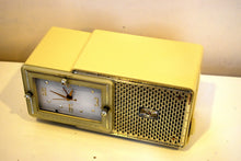 Load image into Gallery viewer, Plaza Ivory Mid Century Retro Jetsons 1959 Bulova Model 120 Tube AM Clock Radio Excellent Condition!