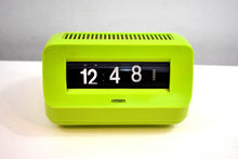 Load image into Gallery viewer, Frog Green Vintage 1970&#39;s Citizen Roller Clock Model DK 703 So Cute!