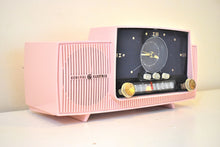 画像をギャラリービューアに読み込む, プリンセス ピンク ミッドセンチュリー 1959 ゼネラル エレクトリック モデル 914D 真空管 AM クロック ラジオ ビューティー サウンド 素晴らしい人気モデル！