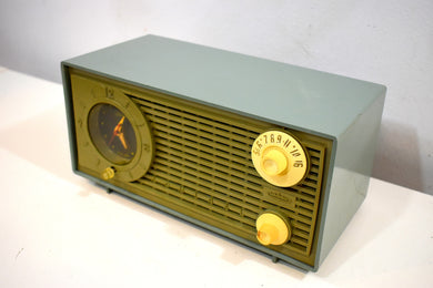 Bluetooth Ready To Go - Avocado Vintage 1955 Admiral Model Y1189 AM Vacuum Tube Clock Radio Nice Looking and Sounding!